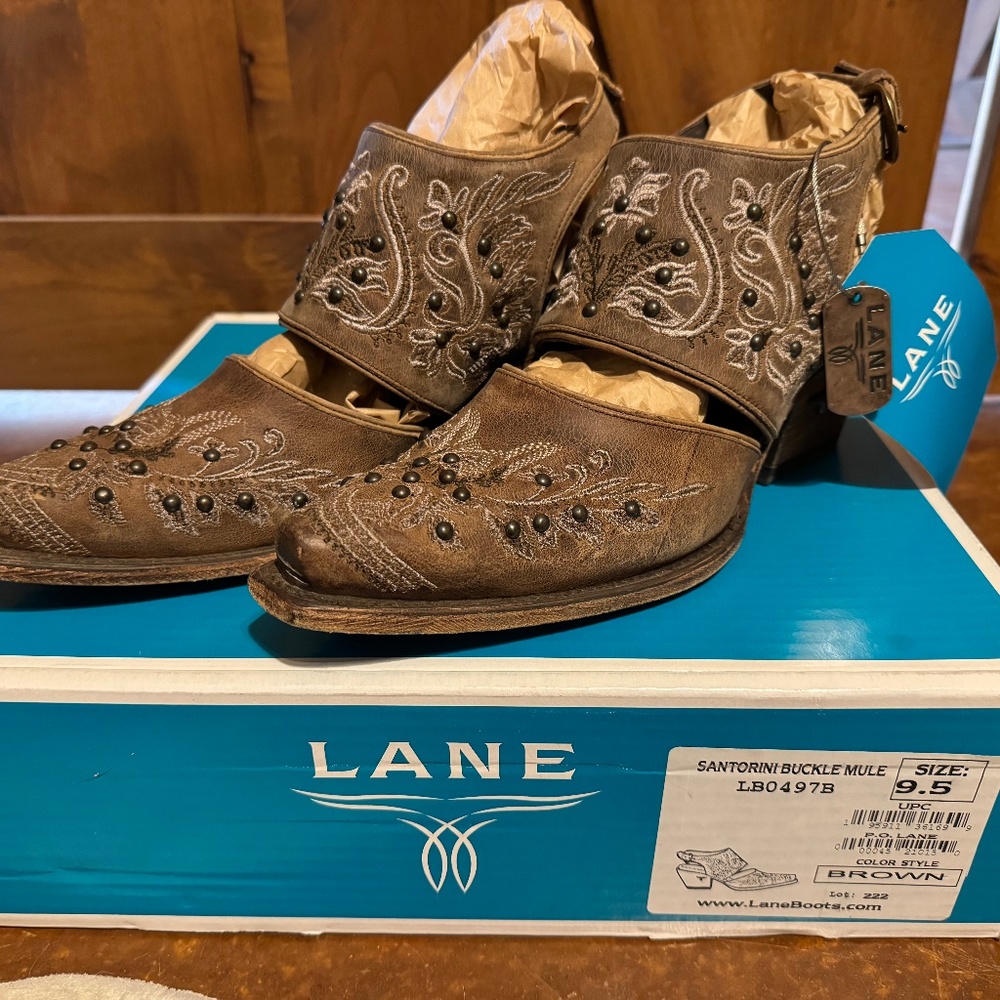 Lane Mules